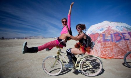  Burning Man ( ) 2010 (158  + 5 )