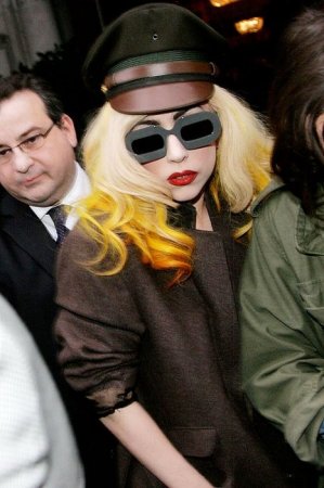 ����� ���������� ������� Lady GaGa �� 2010 ��� (49 ����)
