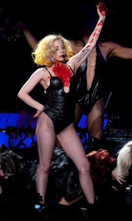 ����� ���������� ������� Lady GaGa �� 2010 ��� (49 ����)