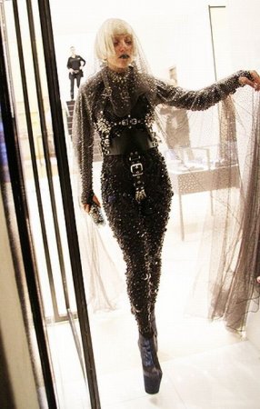 ����� ���������� ������� Lady GaGa �� 2010 ��� (49 ����)