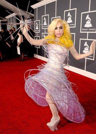 ����� ���������� ������� Lady GaGa �� 2010 ��� (49 ����)
