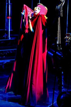 ����� ���������� ������� Lady GaGa �� 2010 ��� (49 ����)