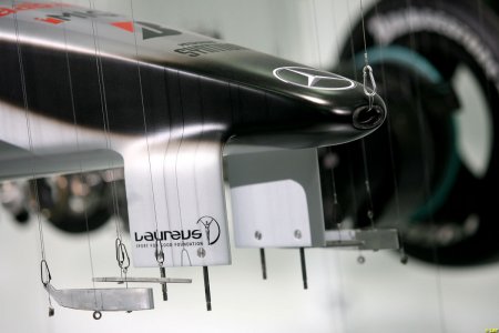   Mercedes GP Petronas F1 (18  + 3 )