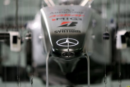   Mercedes GP Petronas F1 (18  + 3 )