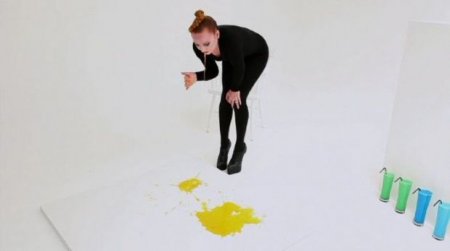 Millie Brown -    (31  + 1 )