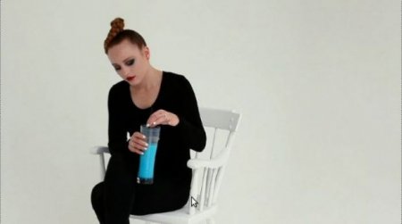 Millie Brown -    (31  + 1 )