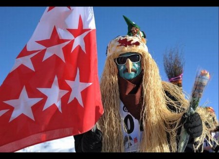    (Hexenabfahrt) (33  + 3 )