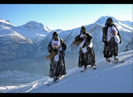    (Hexenabfahrt) (33  + 3 )