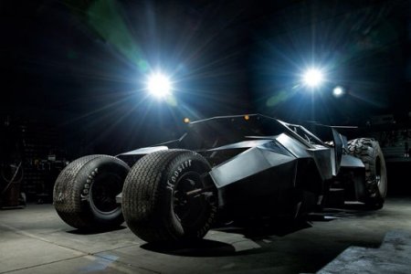     - Batman Tumbler (12  + 1 )